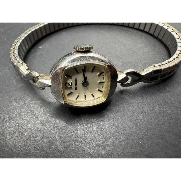 Vintage Benrus Silver Tone Wind-up Women's Watch 1208-346 Stretch Band - Picture 1 of 7